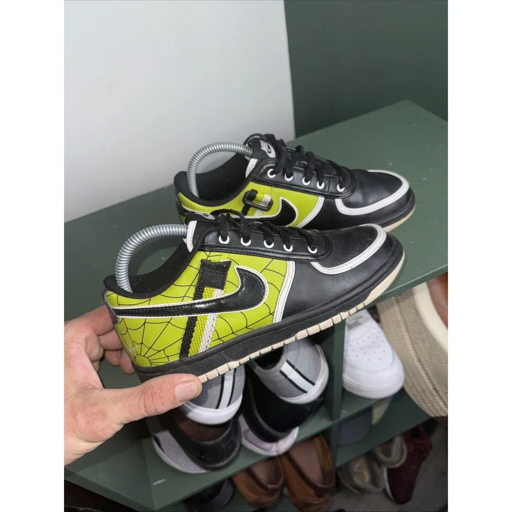 EUC Nike Vandal Low GS 'Glow‎ In Dark Spider Web' Sz 5Y